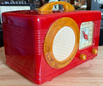MOTOROLA 50XC Circle Grille Catalin Radio 1940